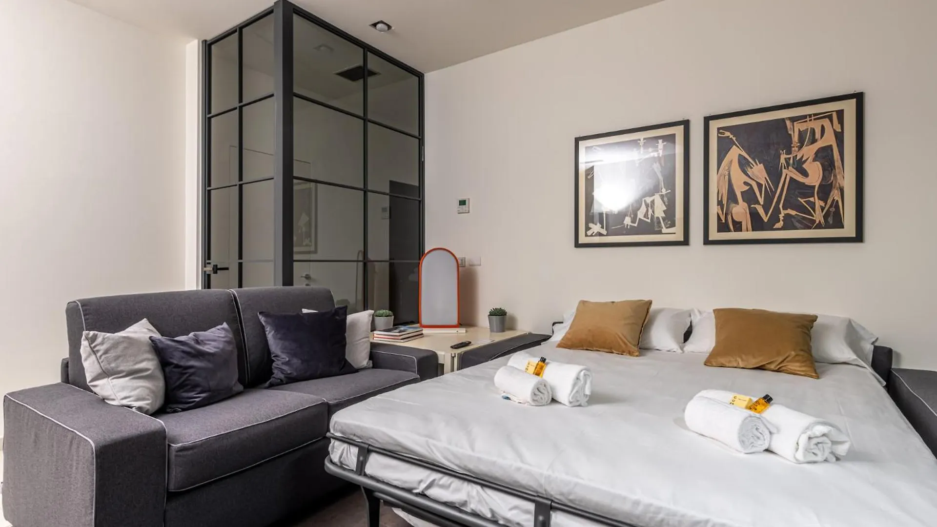 Brera - Grand Apartment With Hammam Mediolan